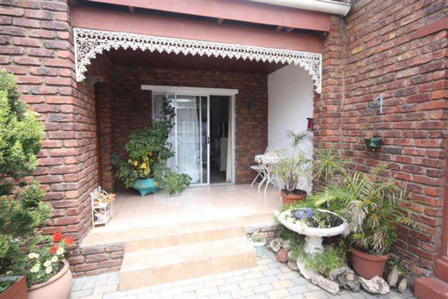 Bluewater Guesthouse Port Elizabeth Buitenkant foto