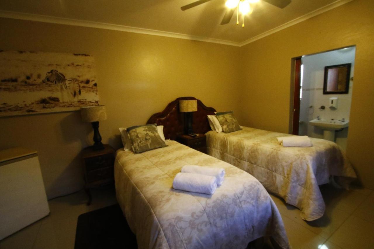 Bluewater Guesthouse Port Elizabeth Buitenkant foto