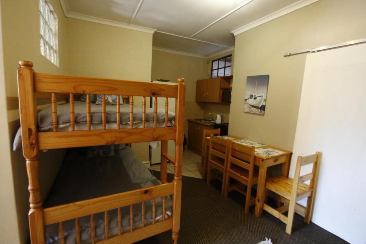 Bluewater Guesthouse Port Elizabeth Buitenkant foto