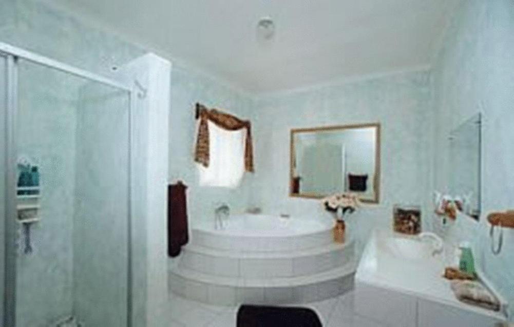 Bluewater Guesthouse Port Elizabeth Buitenkant foto